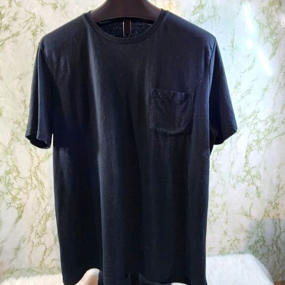 Mossimo Supply Co. Other - Mossimo Supply Co. Black Shortsleeve Tee